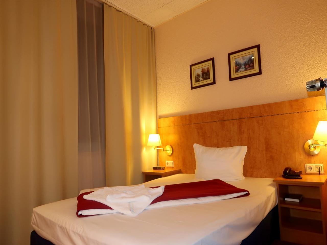 Hotel Adler Leipzig Extérieur photo